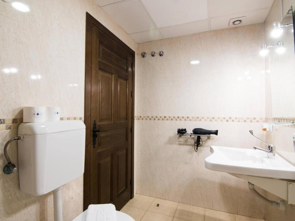 Ferienwohnung Tuguest Plaza De Gracia Granada Exterior foto